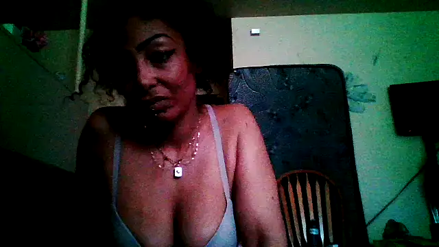 Snapshot of Juicyapplecandy chatting on July 20, 2026, 6:10 pm Juicyapplecandy online show from July 20, 2026, 6:10 pm