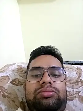 Snapshot of unknownman697856 chatting on November 1, 2025, 3:50 pm unknownman697856 online show from November 1, 2025, 3:50 pm