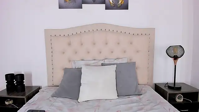 Snapshot of bustyluciana_____ chatting on March 4, 2026, 8:16 pm bustyluciana online show from March 4, 2026, 8:16 pm