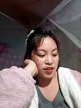 Snapshot of Alice-567 chatting on February 19, 2026, 8:22 am Alice-567 online show from February 19, 2026, 8:22 am