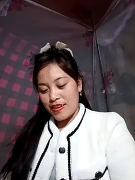 Snapshot of Alice-567 chatting on February 13, 2026, 1:55 pm Alice-567 online show from February 13, 2026, 1:55 pm