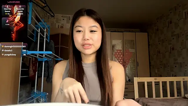 Snapshot of YunDargenio chatting on November 2, 2025, 10:53 am YunDargenio online show from November 2, 2025, 10:53 am