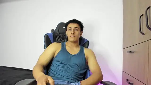 dorman boy online show from November 11, 2025, 1:55 am