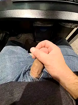 big Jizzy 125 online show from November 16, 2025, 4:39 am