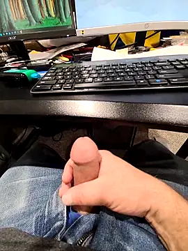 big Jizzy 125 online show from December 15, 2025, 6:19 am