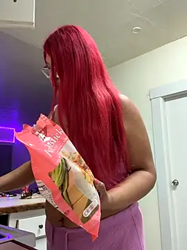 Naughtynessaa online show from November 5, 2025, 4:54 pm