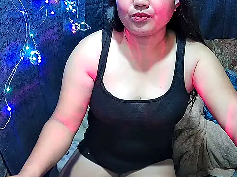 yumi-meya online show from December 16, 2025, 2:54 pm