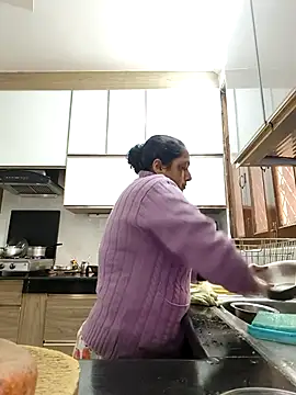 Hot-Sana2 online show from December 18, 2025, 7:57 am