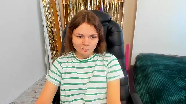 Stella-Maers online show from November 13, 2025, 9:02 am