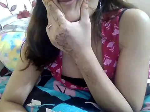 Snapshot of maira_33 chatting on November 12, 2025, 2:59 am maira 33 online show from November 12, 2025, 2:59 am