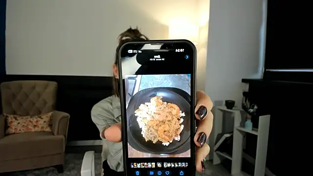 Snapshot of VanitaOkamoto chatting on November 5, 2025, 11:24 am VanitaOkamoto online show from November 5, 2025, 11:24 am