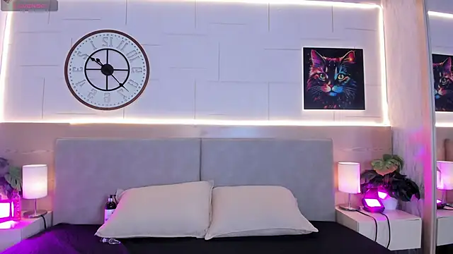 Camiila rosse online show from November 10, 2025, 7:30 pm