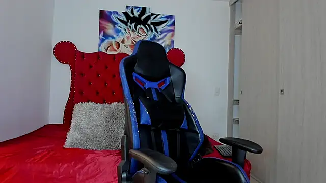 axelwinters   online show from November 5, 2025, 9:29 pm