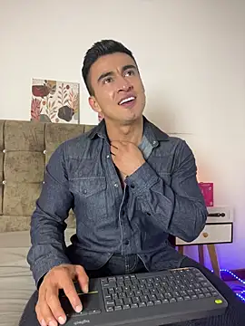 Snapshot of Chris_Clarck chatting on January 8, 2026, 8:48 pm Chris Clarck online show from January 8, 2026, 8:48 pm