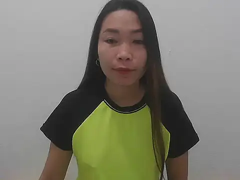 Wild hot Lyn online show from November 4, 2025, 7:06 pm