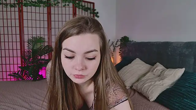 AmyLune online show from December 2, 2025, 8:54 pm