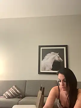 SolcitaPeachh online show from January 12, 2026, 7:26 am