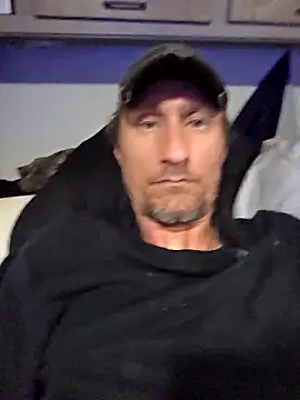 Snapshot of StringHerBell chatting on November 2, 2025, 11:59 am StringHerBell online show from November 2, 2025, 11:59 am