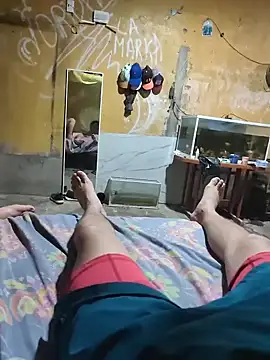 Snapshot of taylor1991V chatting on December 21, 2025, 4:03 am taylor1991V online show from December 21, 2025, 4:03 am