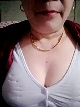 Snapshot of small-house123 chatting on February 5, 2026, 1:18 pm small-house123 online show from February 5, 2026, 1:18 pm