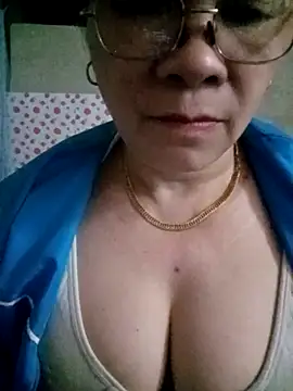 Snapshot of small-house123 chatting on February 22, 2026, 7:55 am small-house123 online show from February 22, 2026, 7:55 am