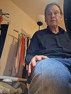 Snapshot of rando120001 chatting on March 22, 2026, 3:43 am rando120001 online show from March 22, 2026, 3:43 am