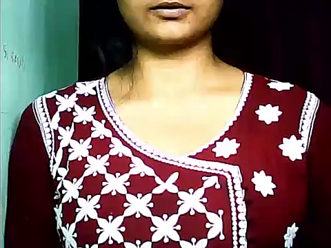 Snapshot of Hey_shiviii chatting on February 25, 2026, 5:02 pm Hey shiviii online show from February 25, 2026, 5:02 pm