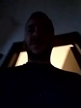 Snapshot of Coppia-12 chatting on November 1, 2025, 2:33 pm Coppia-12 online show from November 1, 2025, 2:33 pm