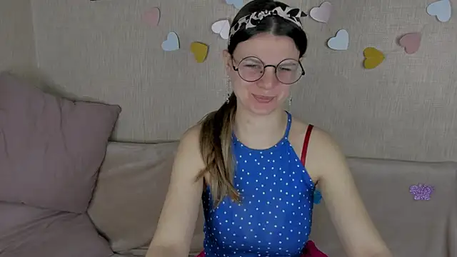 Zorianaa online show from March 16, 2026, 9:39 pm