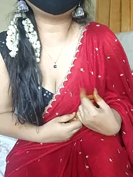 Snapshot of mouni499 chatting on May 25, 2026, 5:33 pm mouni499 online show from May 25, 2026, 5:33 pm
