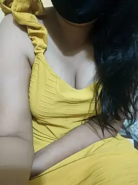 Snapshot of mouni499 chatting on May 13, 2026, 3:13 am mouni499 online show from May 13, 2026, 3:13 am