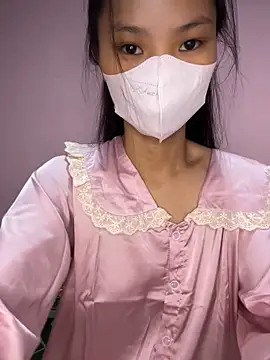 Snapshot of lung-linh chatting on December 5, 2025, 12:15 pm lung-linh online show from December 5, 2025, 12:15 pm