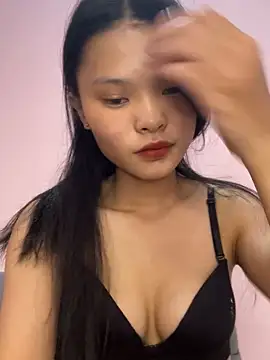 Snapshot of lung-linh chatting on November 25, 2025, 2:06 pm lung-linh online show from November 25, 2025, 2:06 pm