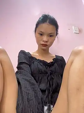 Snapshot of lung-linh chatting on November 14, 2025, 7:34 am lung-linh online show from November 14, 2025, 7:34 am