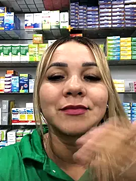 imoly  online show from November 7, 2025, 9:52 pm