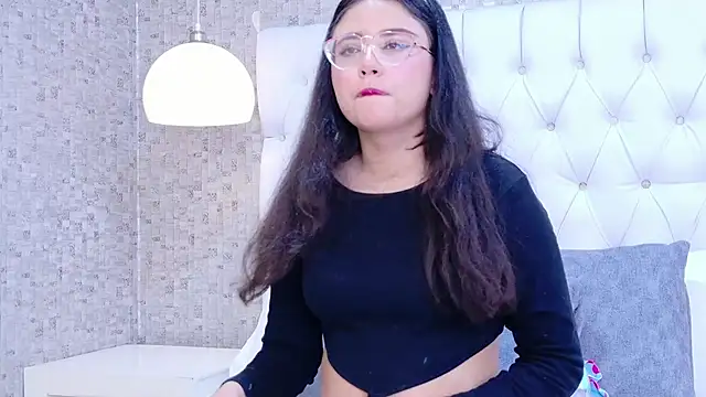 Snapshot of ScarlettPetrova chatting on December 3, 2025, 11:31 am ScarlettPetrova online show from December 3, 2025, 11:31 am