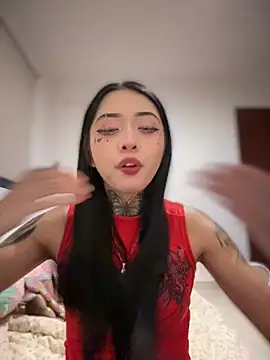 JIORYOvO online show from March 12, 2026, 3:56 am