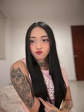 Snapshot of JIORYOvO chatting on February 6, 2026, 5:03 am JIORYOvO online show from February 6, 2026, 5:03 am