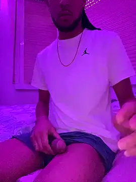 Snapshot of manuelrde chatting on November 4, 2025, 1:37 pm manuelrde online show from November 4, 2025, 1:37 pm