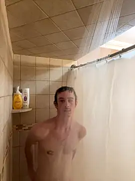 mascboyyy online show from November 7, 2025, 7:29 pm