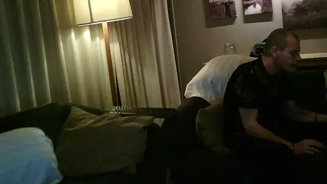 paulus52 online show from November 30, 2025, 3:57 pm