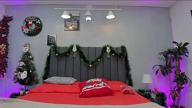 maddy  moon online show from December 5, 2025, 3:27 am