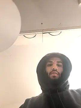 Snapshot of sylence777 chatting on November 5, 2025, 9:45 am sylence777 online show from November 5, 2025, 9:45 am