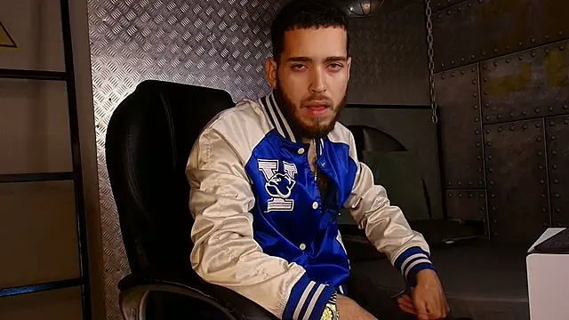 liam sait online show from November 6, 2025, 3:21 am