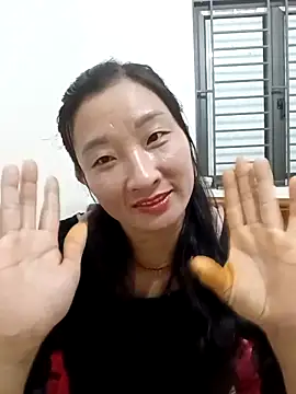 Snapshot of wees-lind chatting on November 15, 2025, 1:48 pm wees-lind online show from November 15, 2025, 1:48 pm