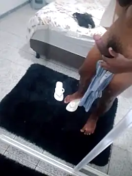 moreninho564 online show from February 3, 2026, 9:42 pm