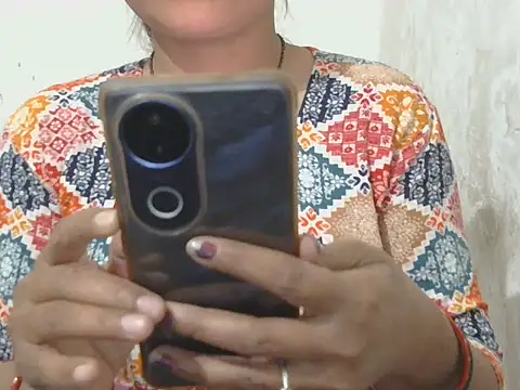 Sneha lovely01 online show from February 13, 2026, 5:02 pm