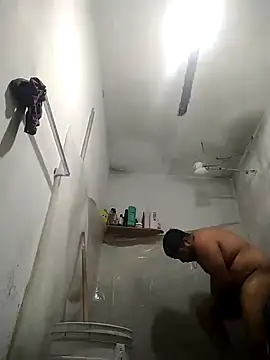 KARNEs24666 online show from November 4, 2025, 10:57 pm