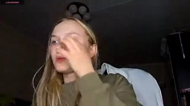 KarinRobertson online show from February 19, 2026, 4:59 pm