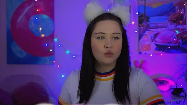 Snapshot of TinaBakers_ chatting on November 3, 2025, 1:04 pm TinaBakers  online show from November 3, 2025, 1:04 pm